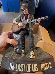 PS4 The Last of Us Part 2 Collectors Edition ELLIE 12” Statue ONLY With Box