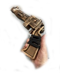 13” Fallout 4 – Pipe Gun Replica Collectible Cosplay Foam Gun Prop.