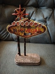 Fallout New Vegas Welcome Sign Light up Lamp 10″ Statue Figure + COA (454/1000)