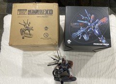 Metal Wolf Chaos XD Limited Edition 10” Vinyl Figure Statue CIB + OG Mail Box
