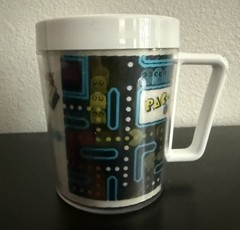 1980 Vintage Plastic Lenticular Pac-Man 8oz Cup Mug By Eagle Made USA