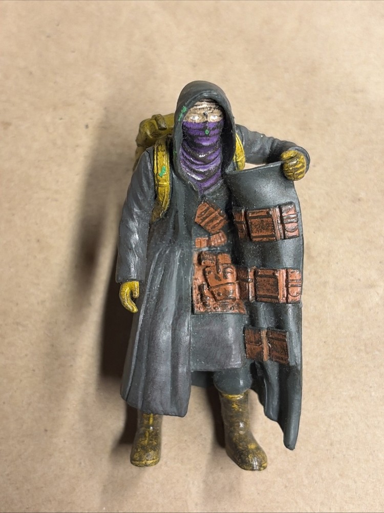 Resident evil 4 Biohazard Agatsuma Merchant Rare Mini Figure Biohazard 1 2 3
